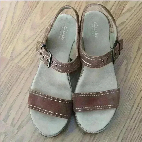 Clarks Artisan Aisley Orchid Platform Wedge Sandals Tan Suede Neutral Two Tone - Picture 4 of 11